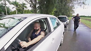 GAYWIRE - Beefcake Muscular Stud Policeman Fucks Cock Flasher Out In Public