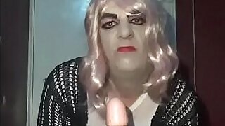 mark wright the hermaphroditical crossdresser calling all you crossdressers gays and bisexuals out there to come fuck me and humiliate me on cam